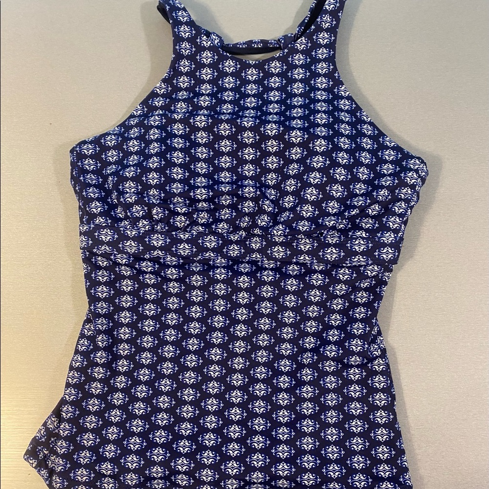 Athleta Maldives tankini 34 D/DD med bottoms Aztec print